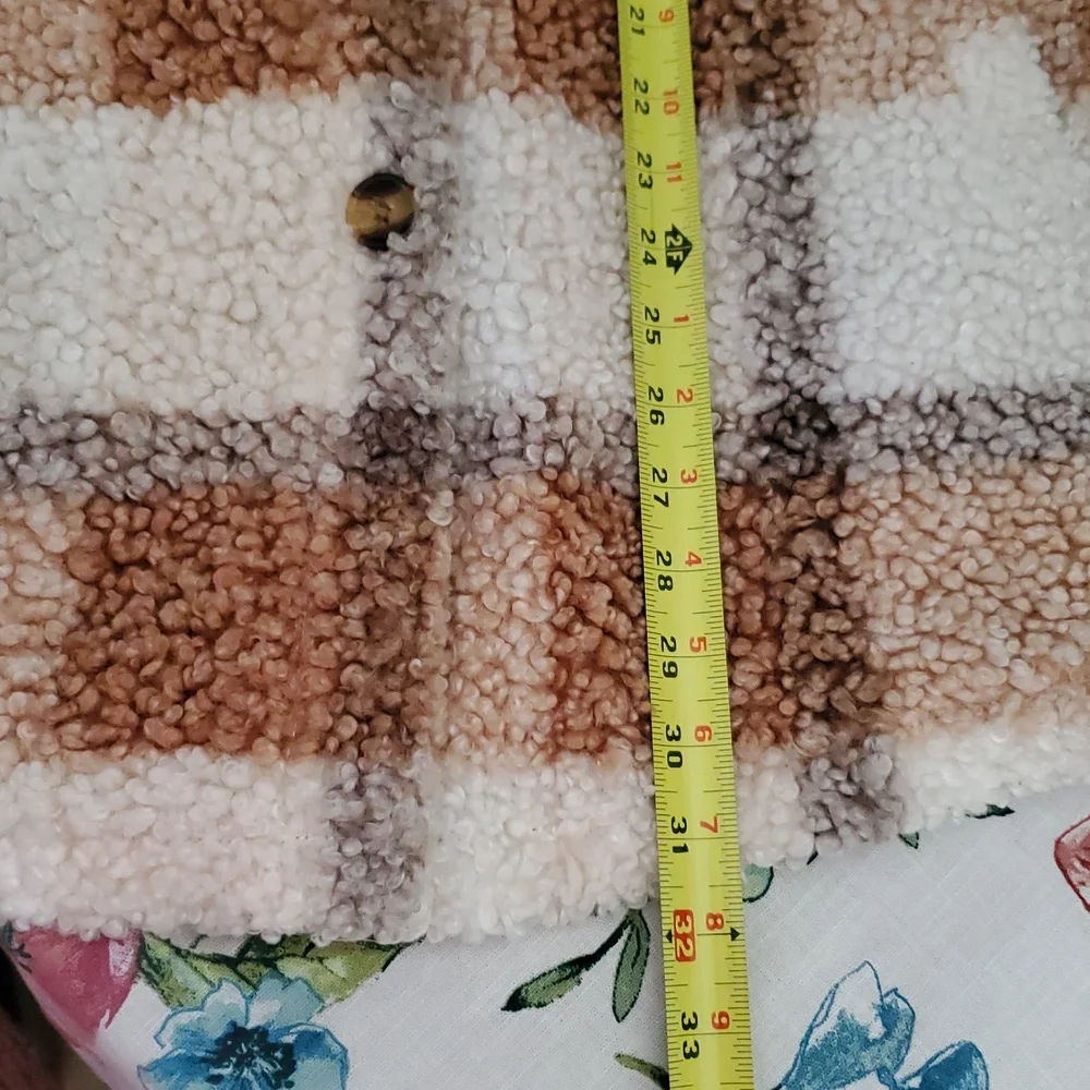 Emma's Expressions Plaid Teddy Jacket. XL. - Picture 9 of 12
